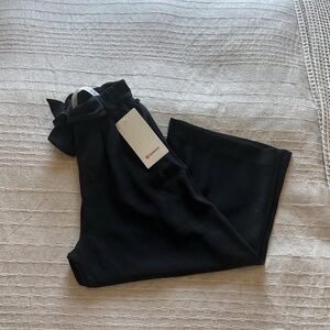 Lululemon Black Cropped Wide-leg pants